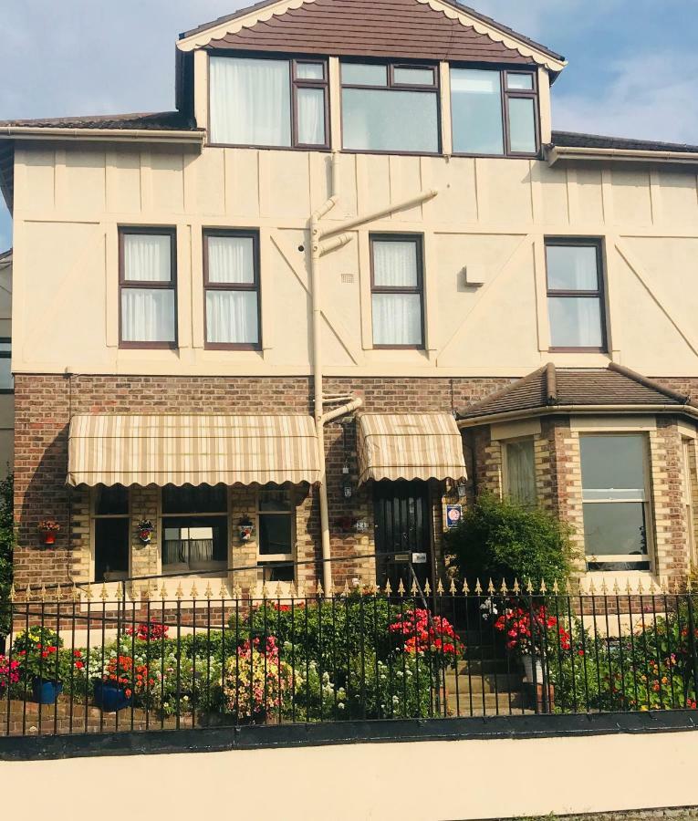 The Bebington Bed & Breakfast Exterior photo
